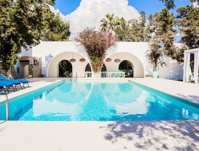 6 sypialnia Willa na sprzedaż w Sant Antoni de Portmany z basenem garażem - 2 700 000 € (Ref: 10079596)