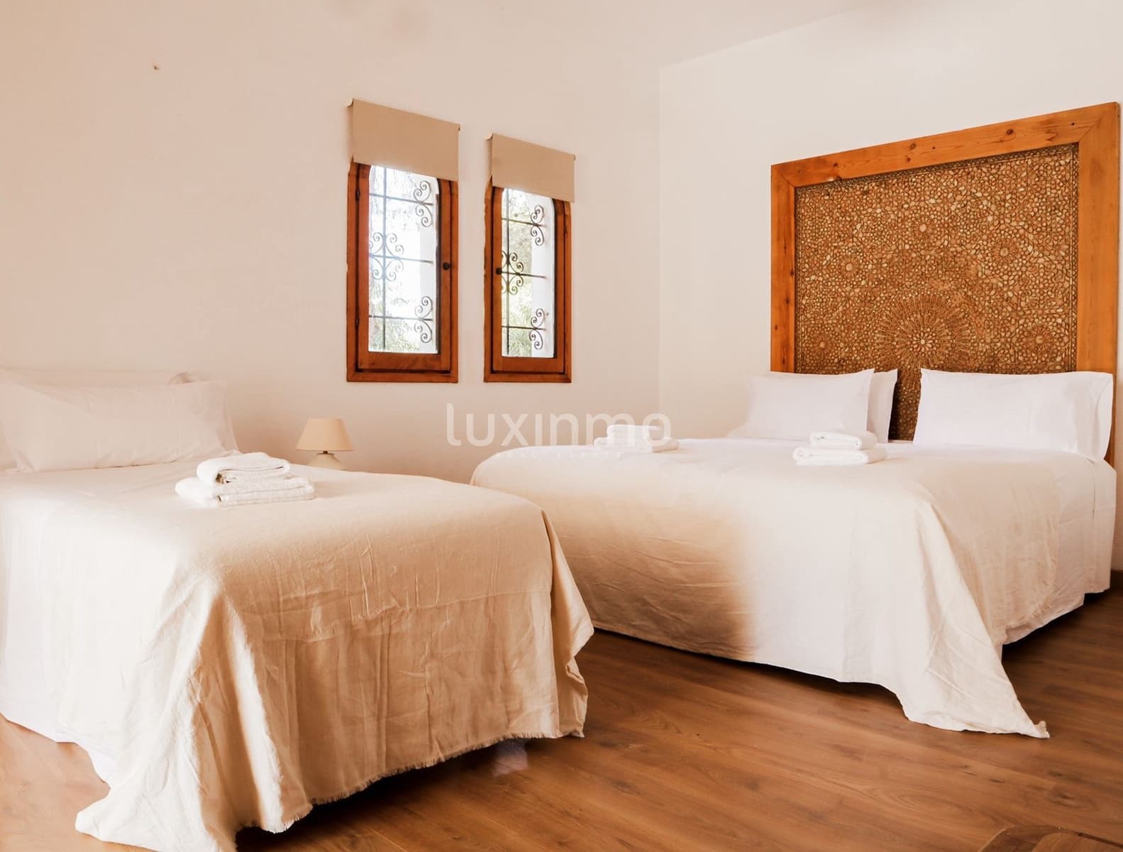 6 sypialnia Willa na sprzedaż w Sant Antoni de Portmany z basenem garażem - 2 700 000 € (Ref: 10079596)