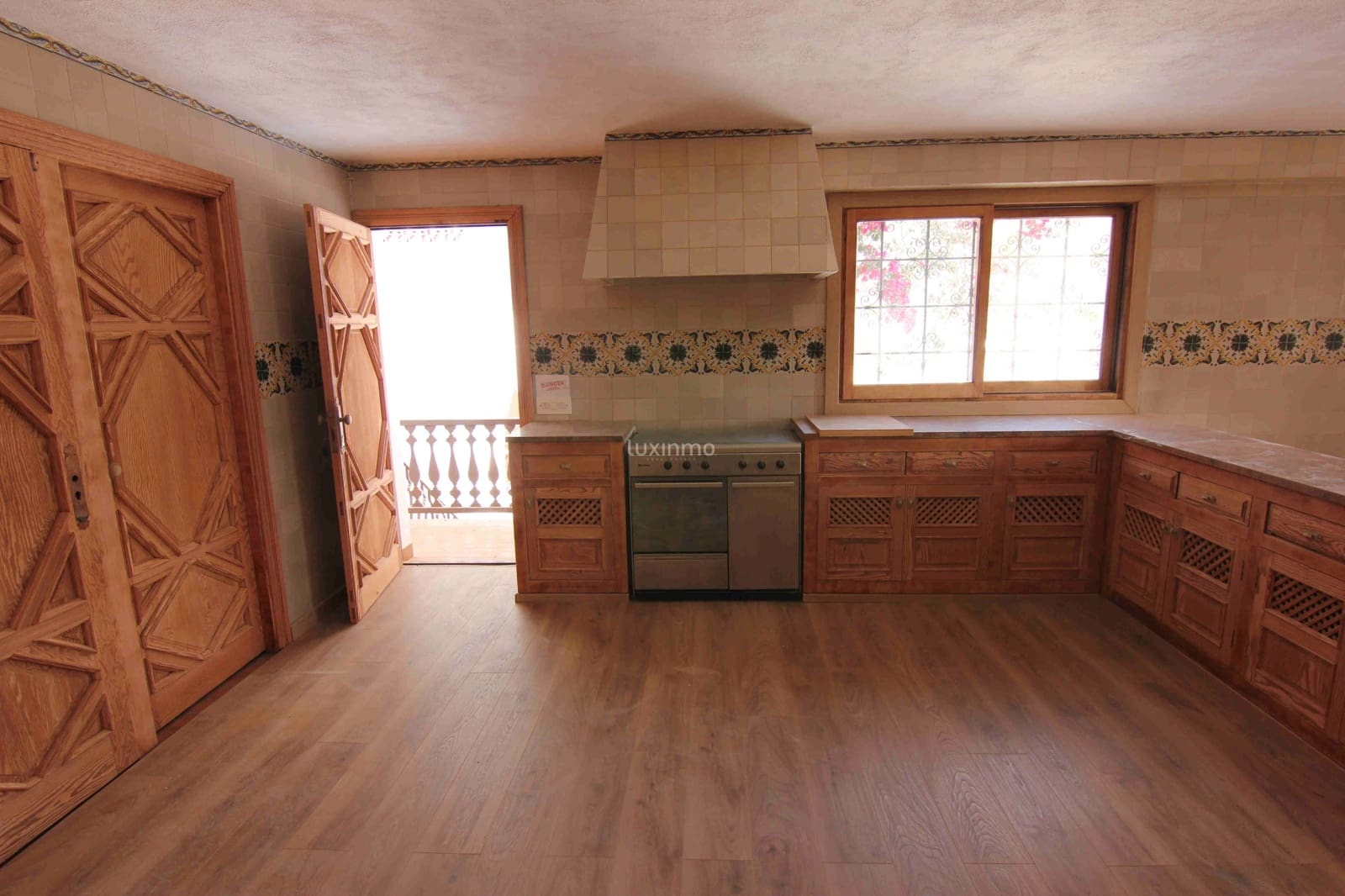 6 sypialnia Willa na sprzedaż w Sant Antoni de Portmany z basenem garażem - 2 700 000 € (Ref: 10079596)