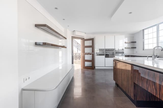 6 slaapkamer Villa te koop in Alfaz del Pi / L'Alfàs del Pi met zwembad garage - € 1.600.000 (Ref: 10079599)