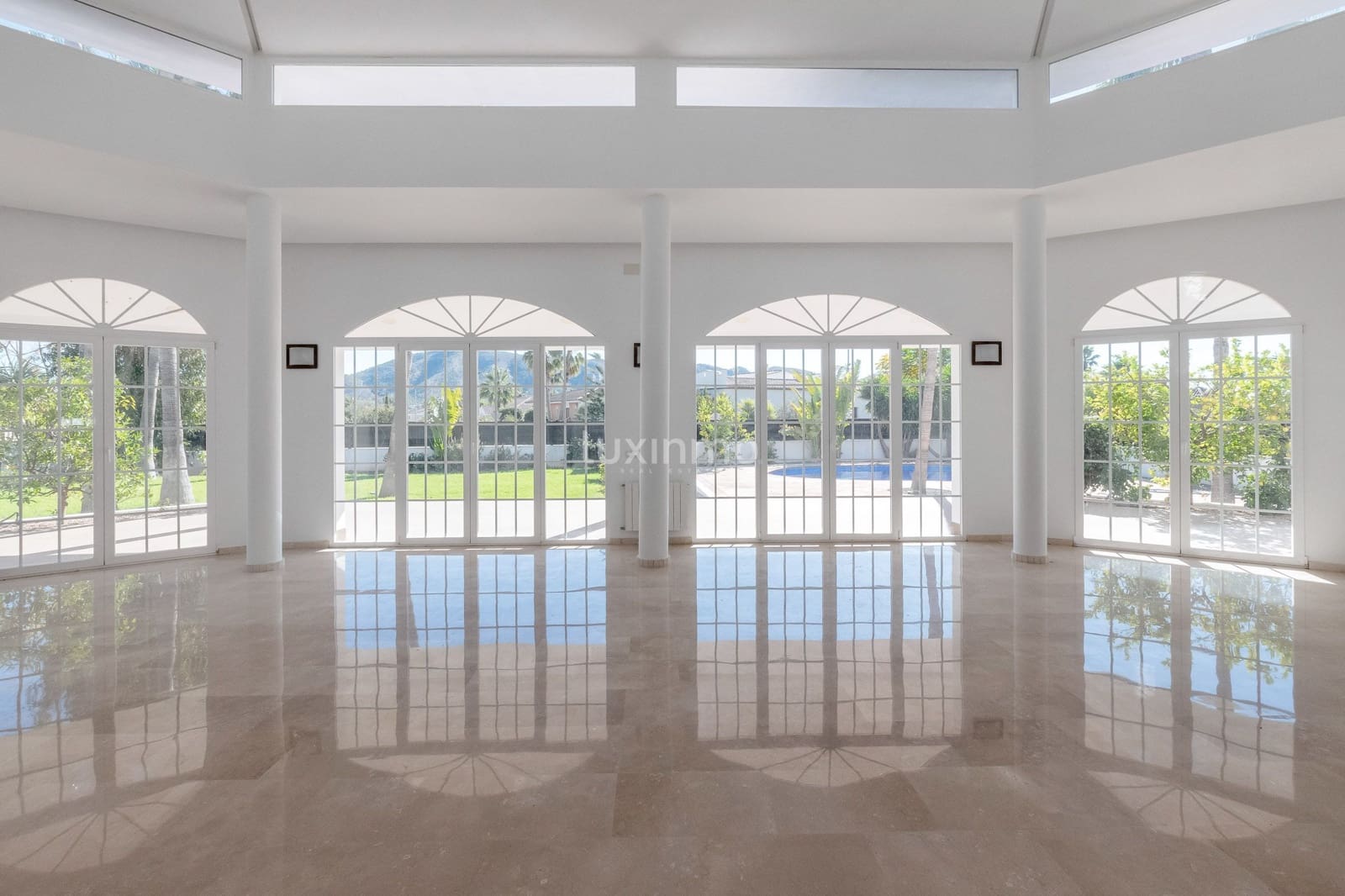 6 chambre Villa/Maison à vendre à Alfaz del Pi / L'Alfas del Pi avec piscine garage - 1 600 000 € (Ref: 10079599)