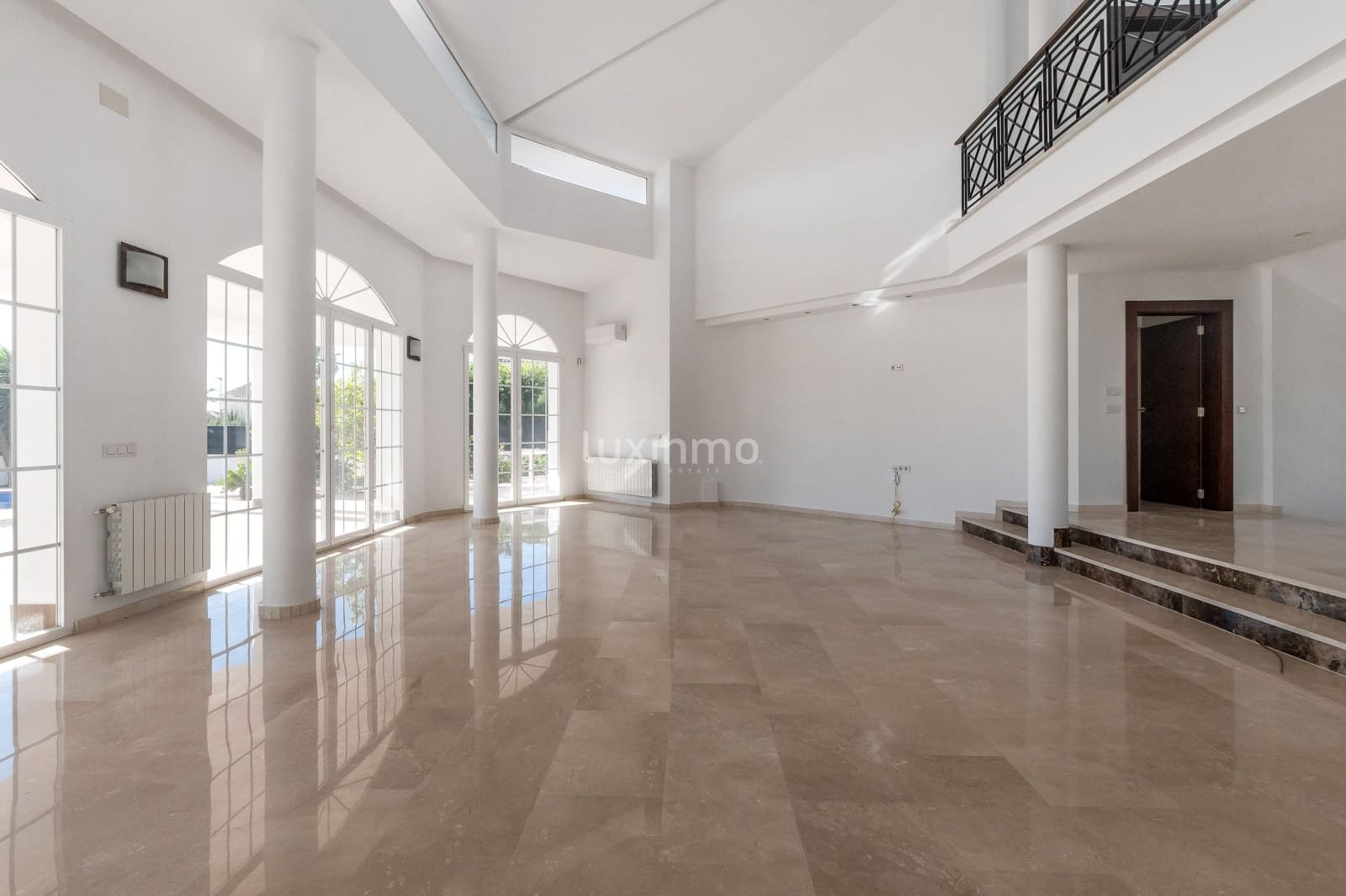 6 chambre Villa/Maison à vendre à Alfaz del Pi / L'Alfas del Pi avec piscine garage - 1 600 000 € (Ref: 10079599)