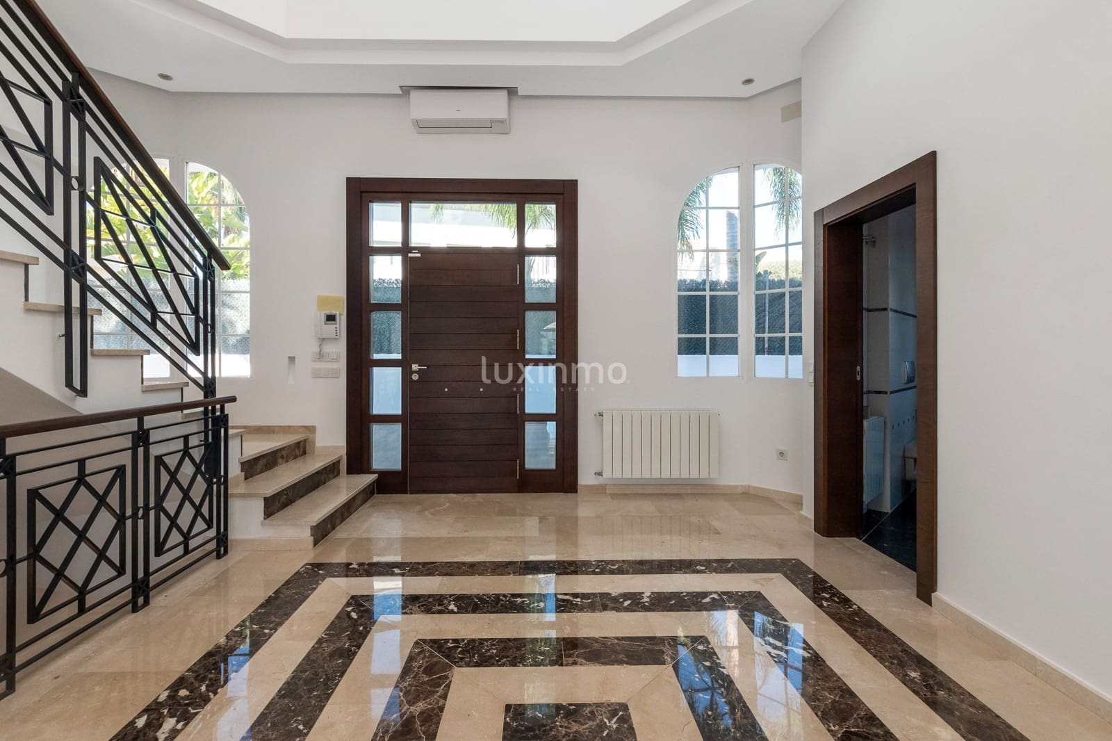 6 chambre Villa/Maison à vendre à Alfaz del Pi / L'Alfas del Pi avec piscine garage - 1 600 000 € (Ref: 10079599)