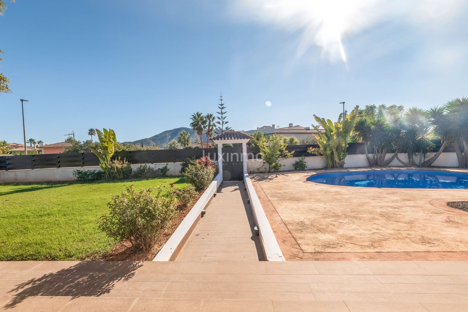6 chambre Villa/Maison à vendre à Alfaz del Pi / L'Alfas del Pi avec piscine garage - 1 600 000 € (Ref: 10079599)
