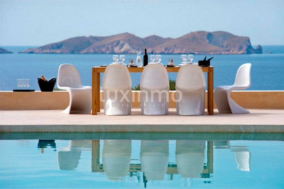 3 bedroom Apartment for sale in Ibiza / Eivissa town with pool garage - € 1,540,000 (Ref: 10079600)