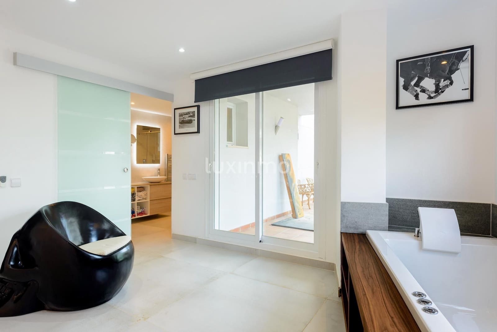 3 bedroom Apartment for sale in Ibiza / Eivissa town with pool garage - € 1,540,000 (Ref: 10079600)