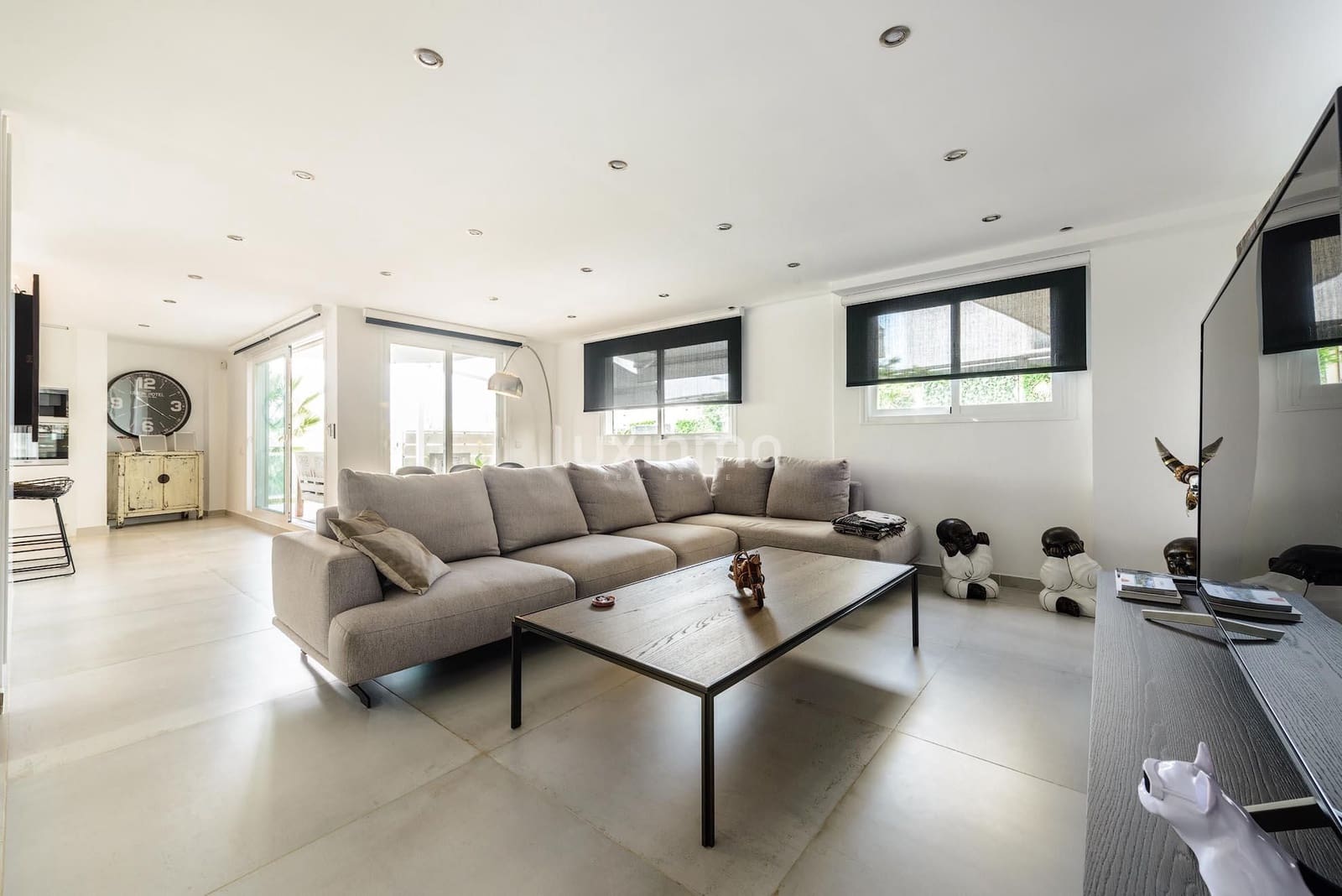 3 bedroom Apartment for sale in Ibiza / Eivissa town with pool garage - € 1,540,000 (Ref: 10079600)