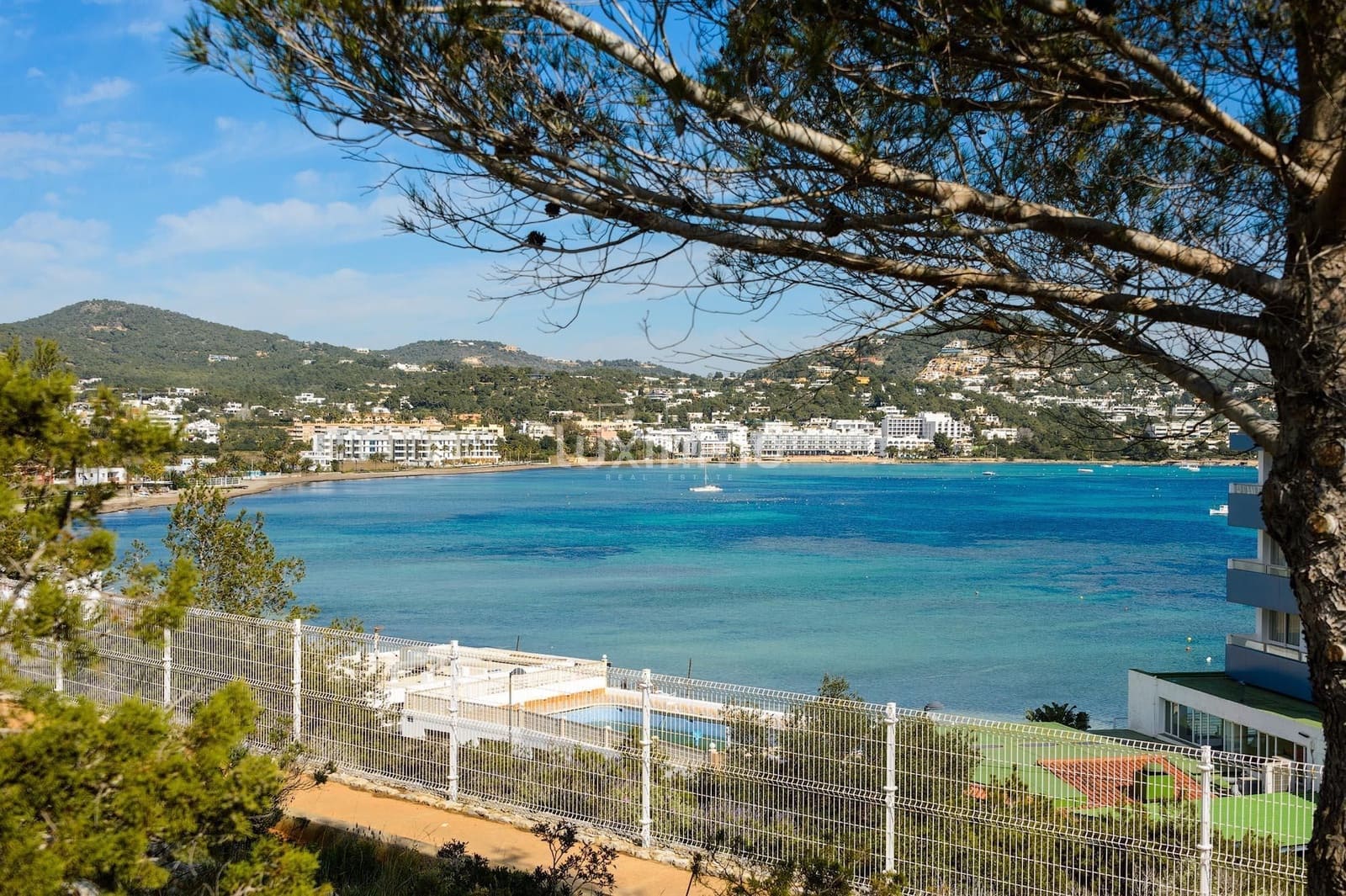 3 bedroom Apartment for sale in Ibiza / Eivissa town with pool garage - € 1,540,000 (Ref: 10079600)