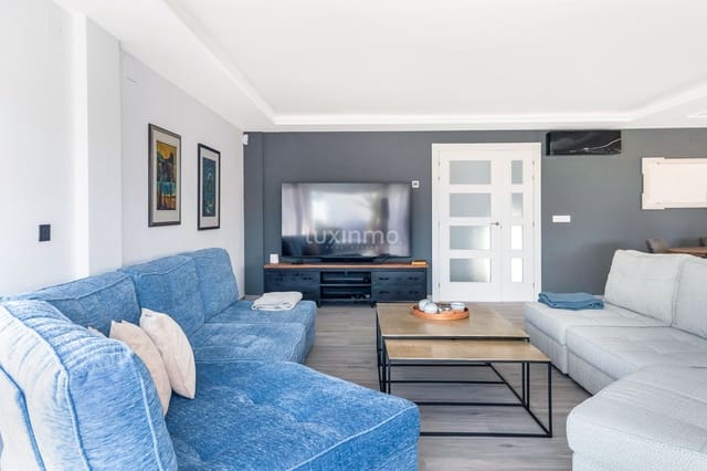 4 slaapkamer Villa te koop in Alfaz del Pi / L'Alfàs del Pi met zwembad garage - € 1.090.000 (Ref: 10079603)
