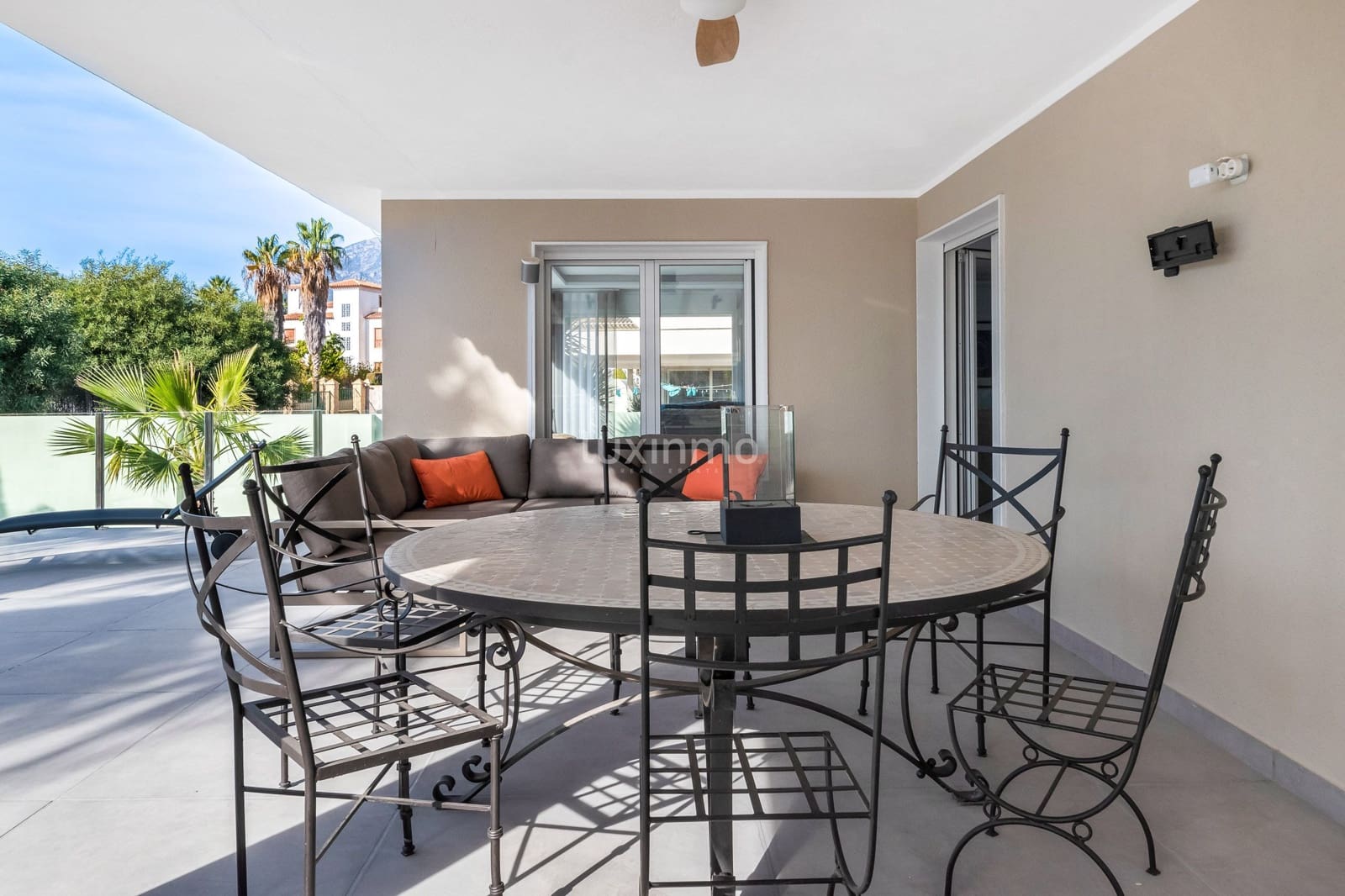 4 slaapkamer Villa te koop in Alfaz del Pi / L'Alfas del Pi met zwembad garage - € 1.090.000 (Ref: 10079603)