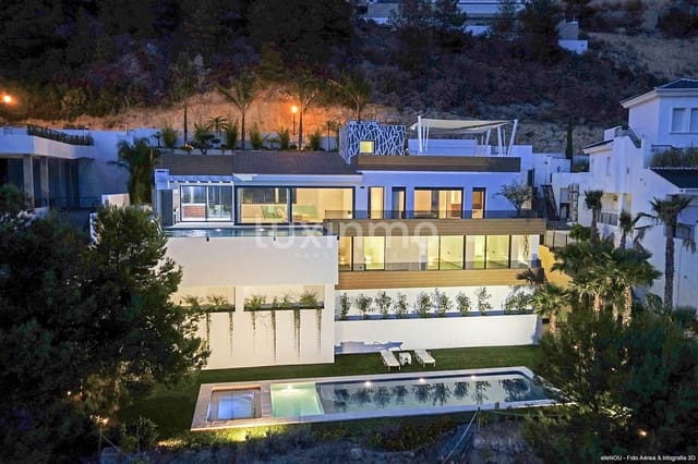 Chalet de 4 habitaciones en Altea en venta con piscina garaje - 2.800.000 € (Ref: 10079607)