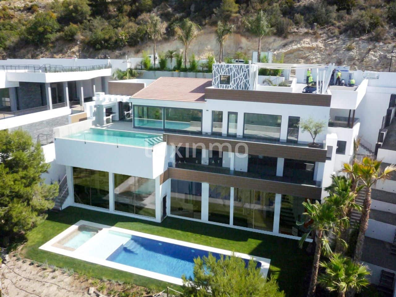 Chalet de 4 habitaciones en Altea en venta con piscina garaje - 2.800.000 € (Ref: 10079607)