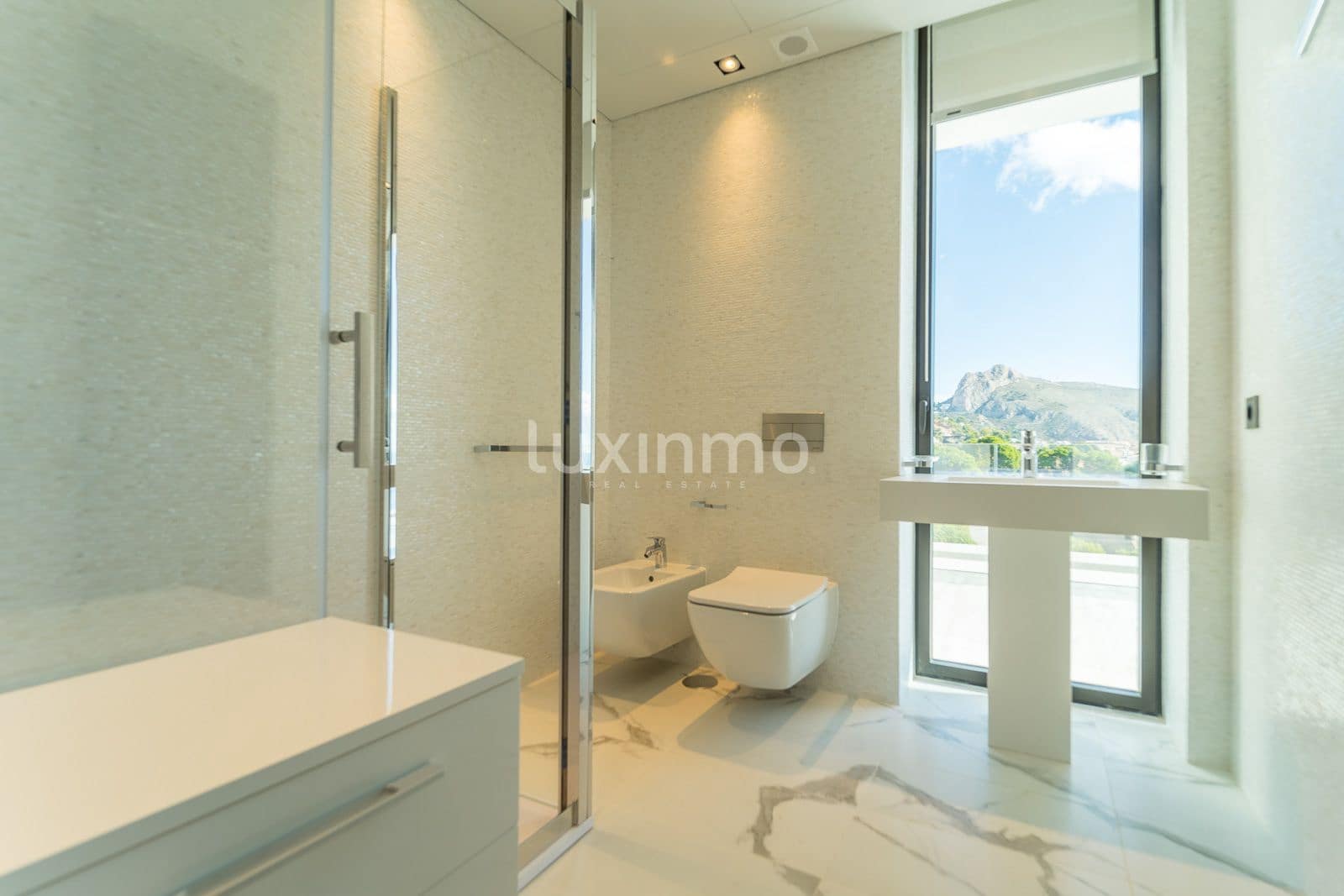 Chalet de 4 habitaciones en Altea en venta con piscina garaje - 2.650.000 € (Ref: 10079608)