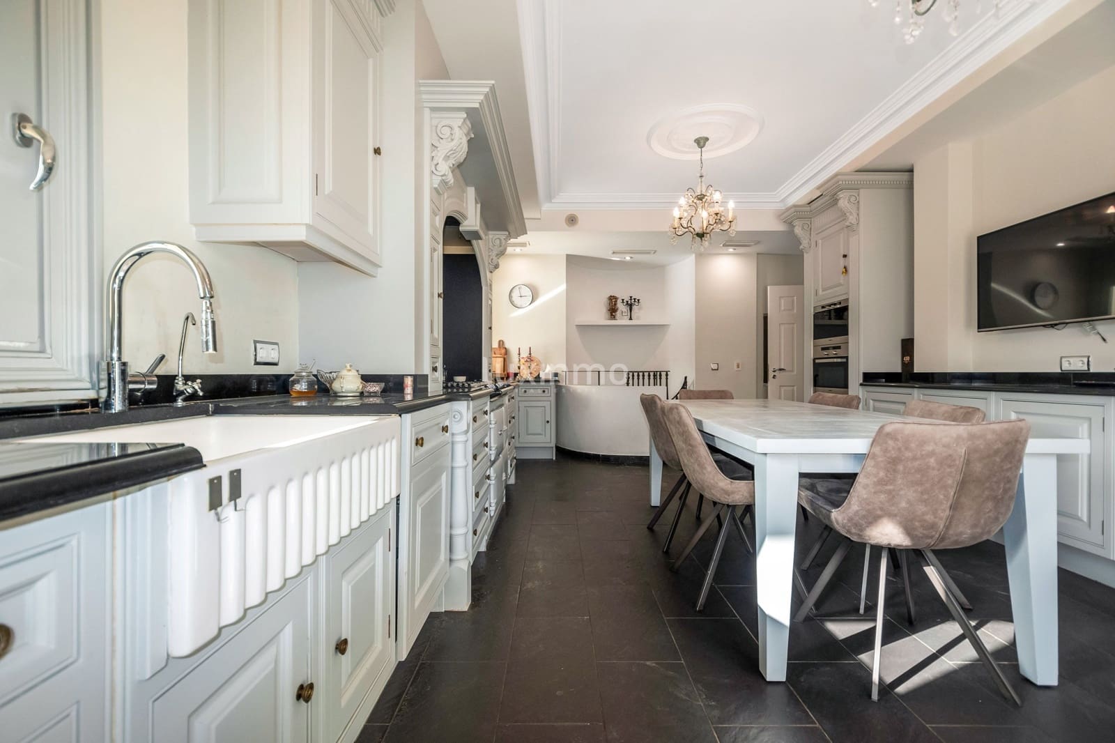 8 soverom Villa til salgs i Altea med svømmebasseng garasje - € 2 700 000 (Ref: 10079618)
