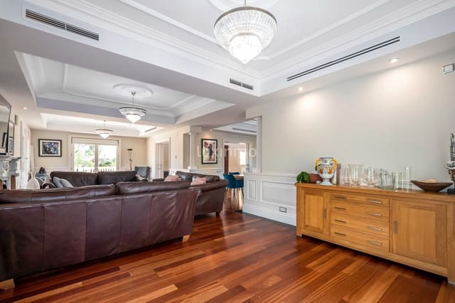 8 soverom Villa til salgs i Altea med svømmebasseng garasje - € 2 700 000 (Ref: 10079618)