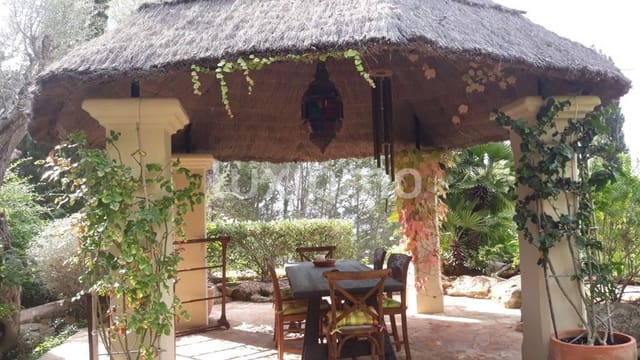 5 makuuhuone Huvila myytävänä paikassa Santa Eulalia / Santa Eularia mukana uima-altaan 
autotalli - 5 500 000 € (Ref: 10079619)