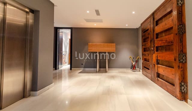 5 slaapkamer Villa te huur in Dénia met zwembad garage - € 10.000 (Ref: 10079625)