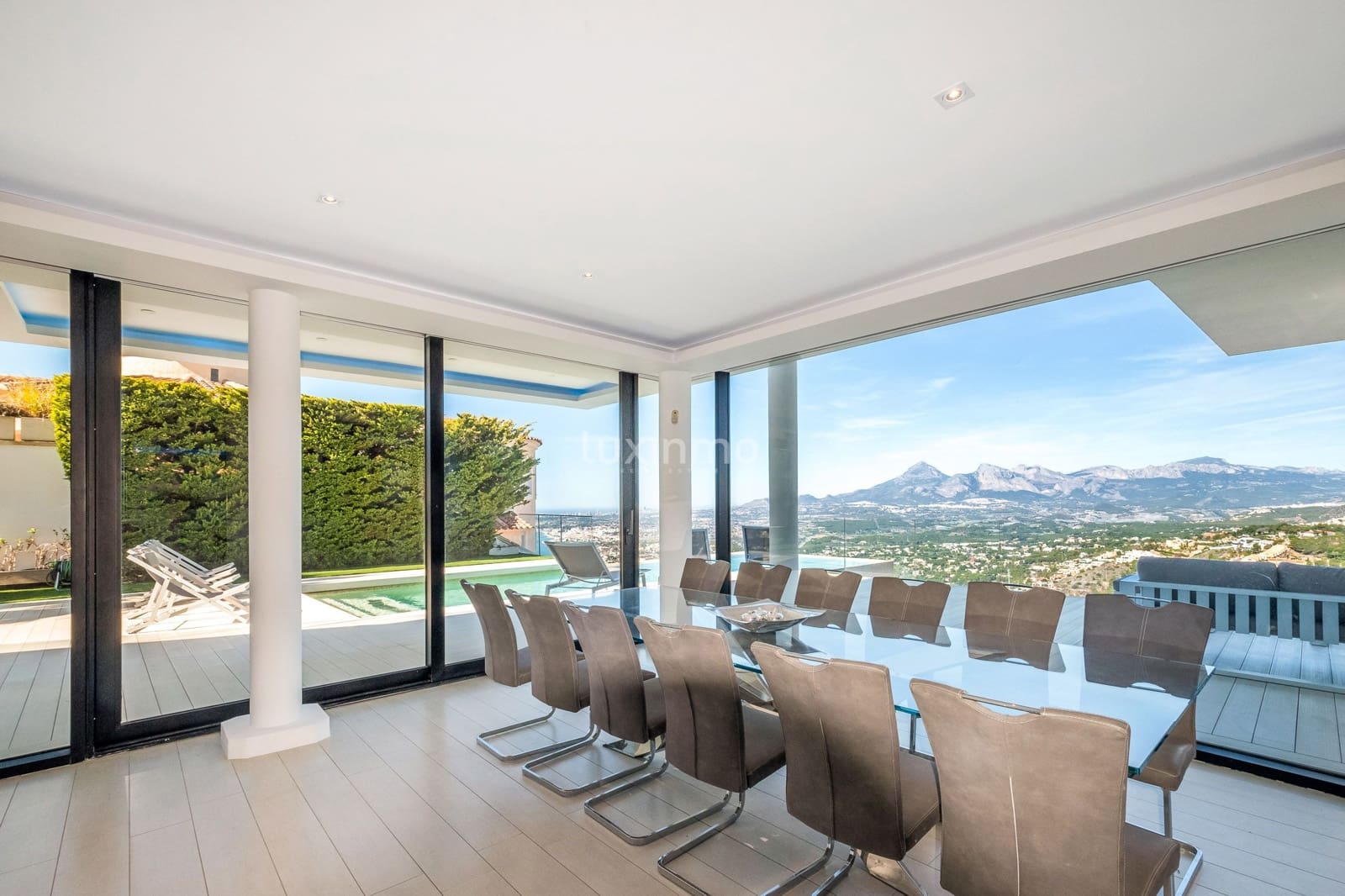 6 Zimmer Villa zu verkaufen in Altea mit Pool Garage - 2.490.000 € (Ref: 10079628)