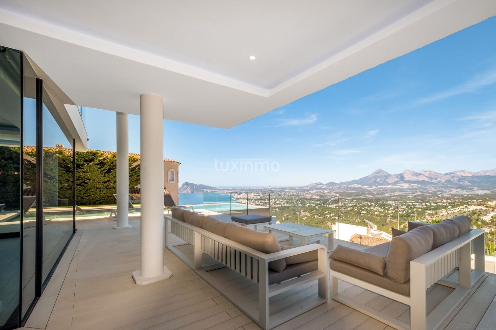 6 Zimmer Villa zu verkaufen in Altea mit Pool Garage - 2.490.000 € (Ref: 10079628)