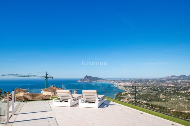 6 Zimmer Villa zu verkaufen in Altea mit Pool Garage - 2.490.000 € (Ref: 10079628)