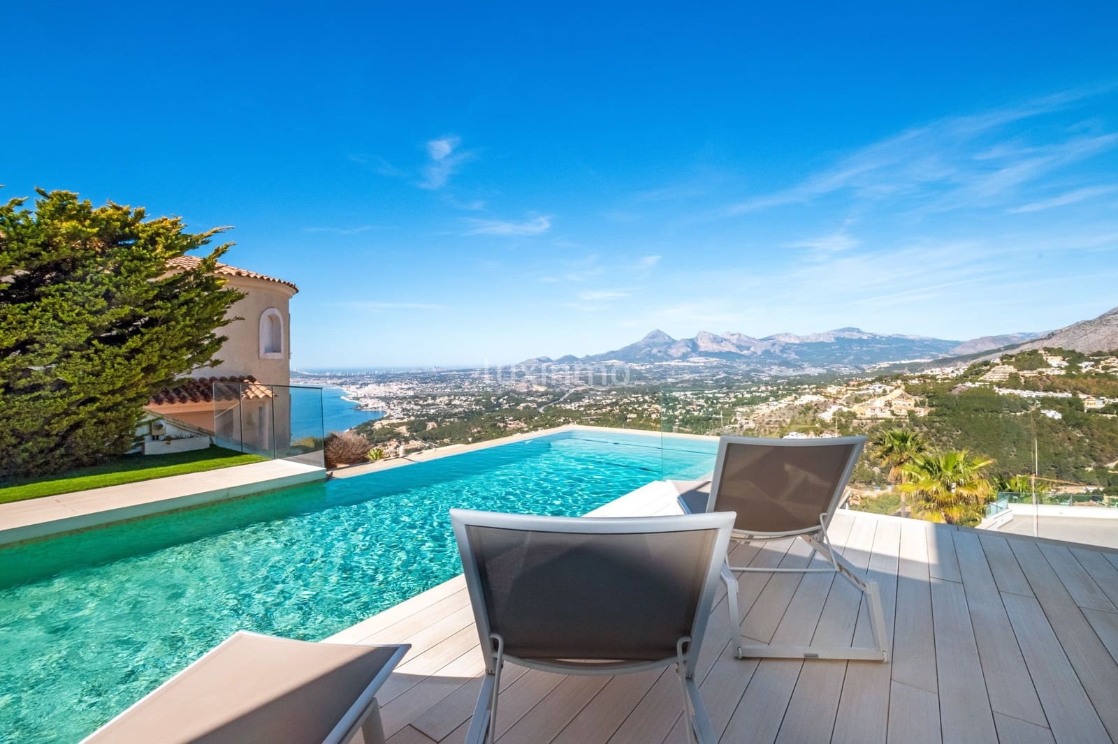 6 Zimmer Villa zu verkaufen in Altea mit Pool Garage - 2.490.000 € (Ref: 10079628)