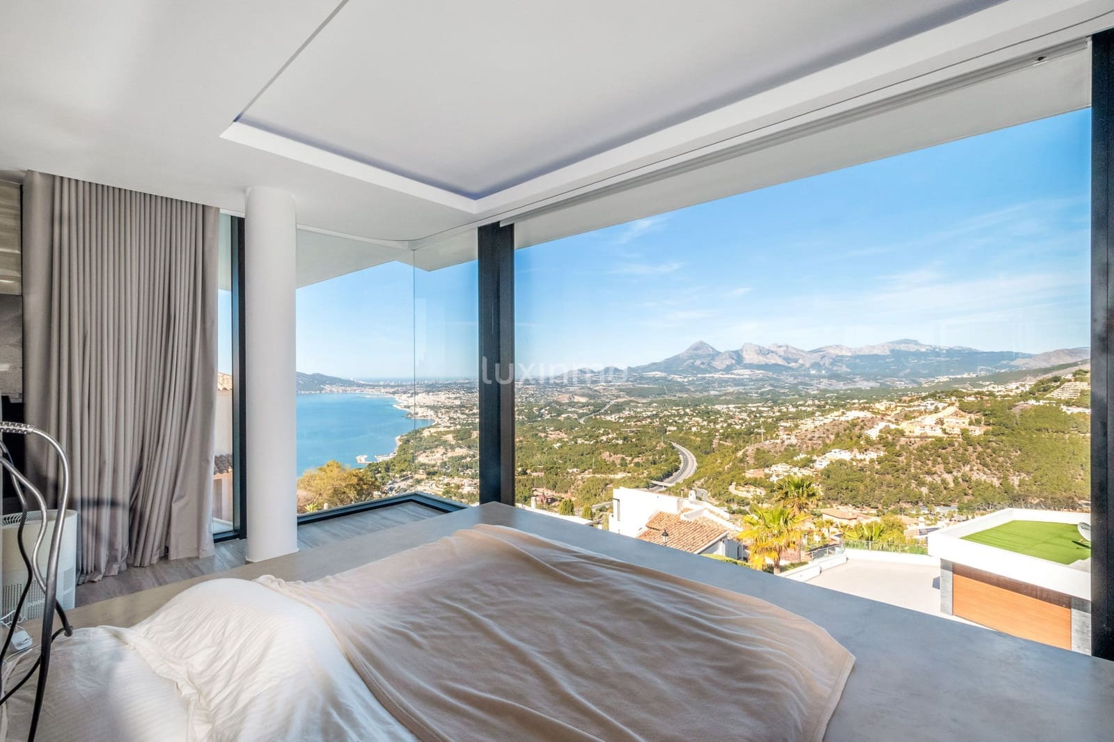6 Zimmer Villa zu verkaufen in Altea mit Pool Garage - 2.490.000 € (Ref: 10079628)