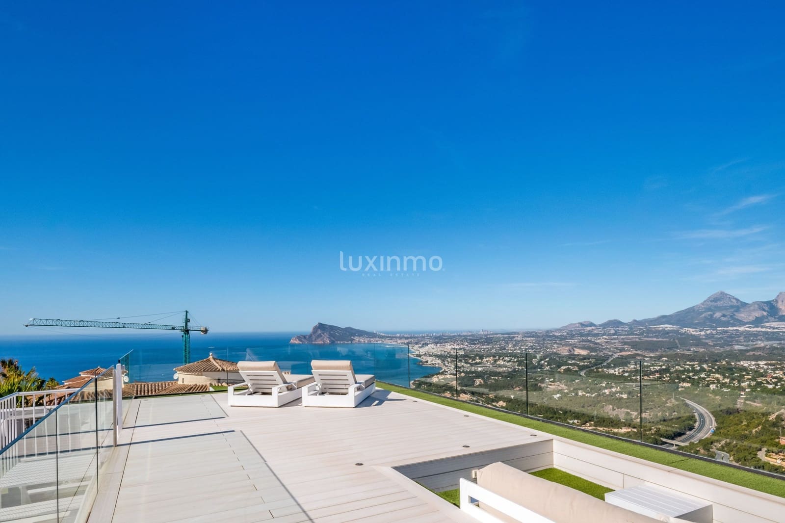 6 Zimmer Villa zu verkaufen in Altea mit Pool Garage - 2.490.000 € (Ref: 10079628)