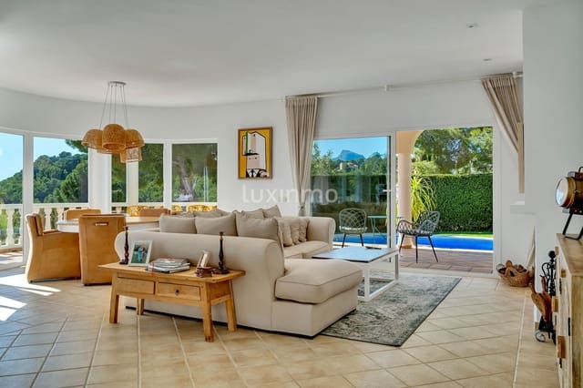 4 soveværelse Villa til salg i Altea med swimmingpool garage - € 990.000 (Ref: 10079630)