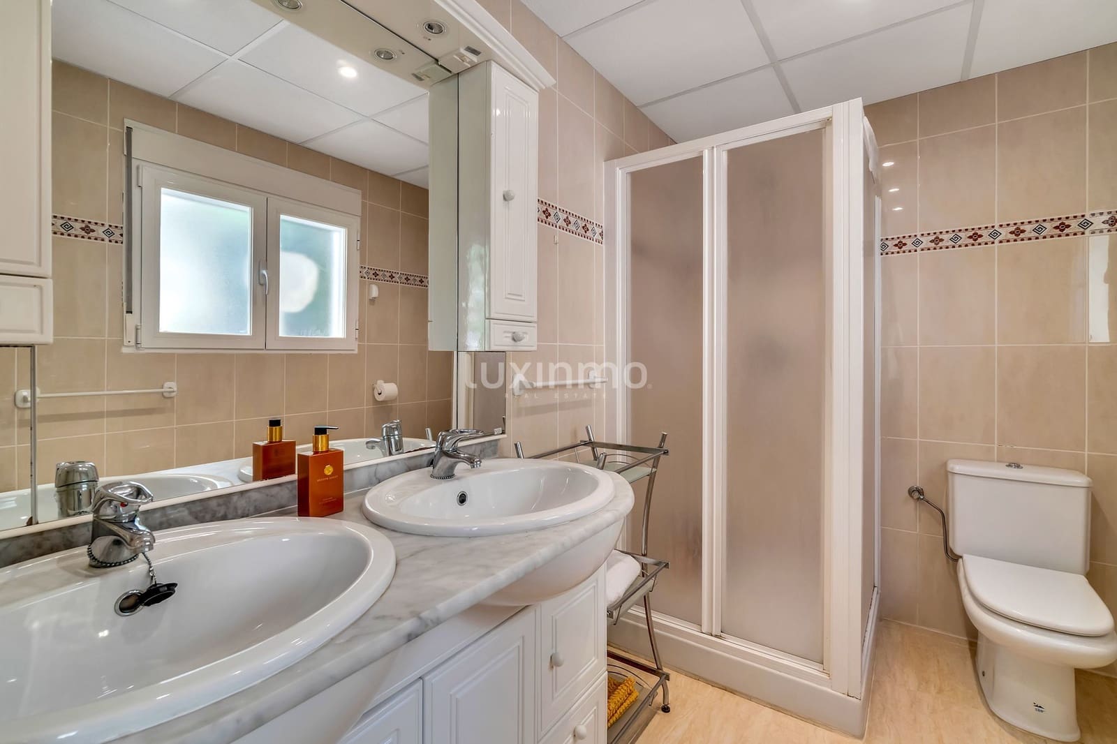 4 soveværelse Villa til salg i Altea med swimmingpool garage - € 990.000 (Ref: 10079630)