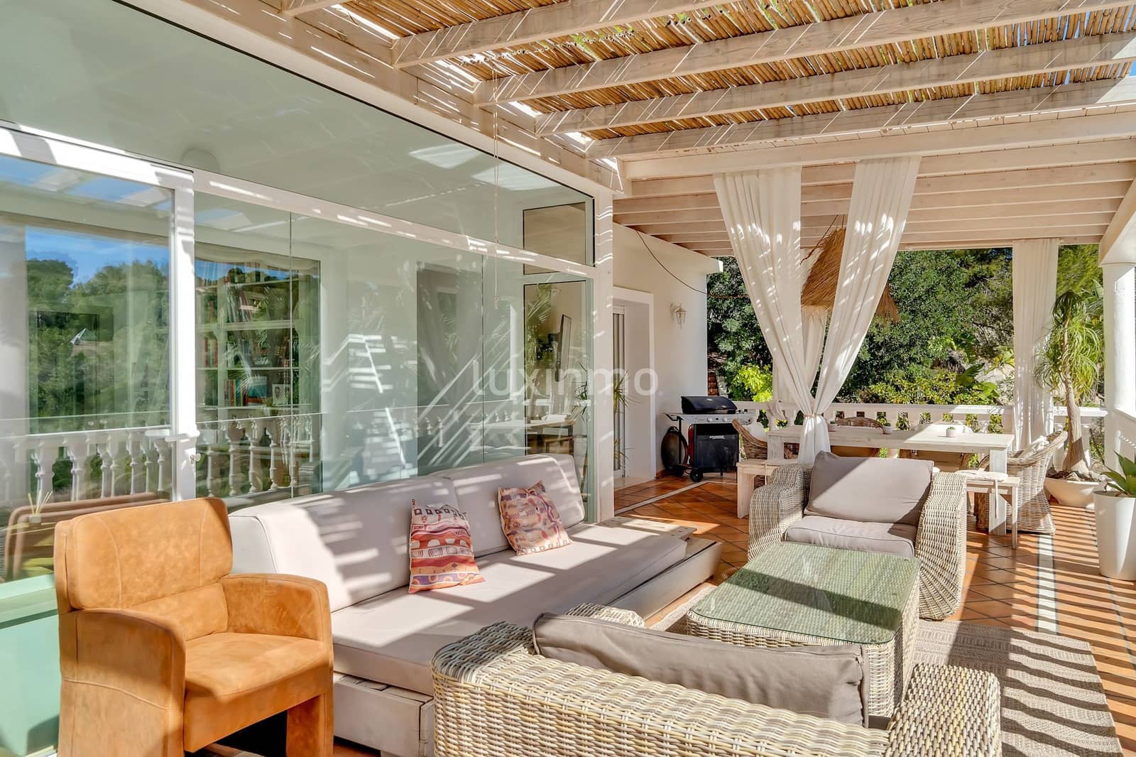 4 soveværelse Villa til salg i Altea med swimmingpool garage - € 990.000 (Ref: 10079630)
