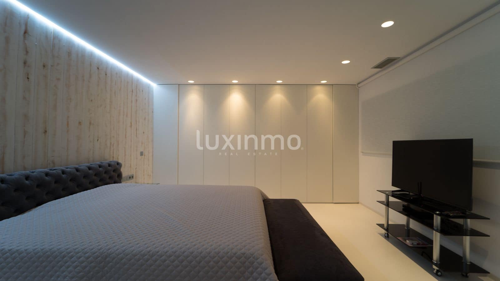 Villa/Maison de 5 chambres à louer à Altea avec piscine garage - 8 000 € (Ref: 10079632)