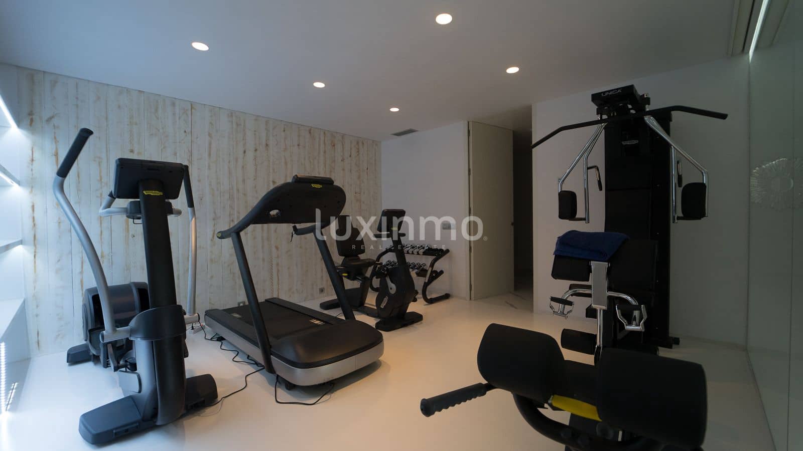 Villa/Maison de 5 chambres à louer à Altea avec piscine garage - 8 000 € (Ref: 10079632)