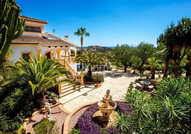 6 soveværelse Villa til salg i Gargasindi, Calpe / Calp med swimmingpool garage - € 1.165.000 (Ref: 10079633)
