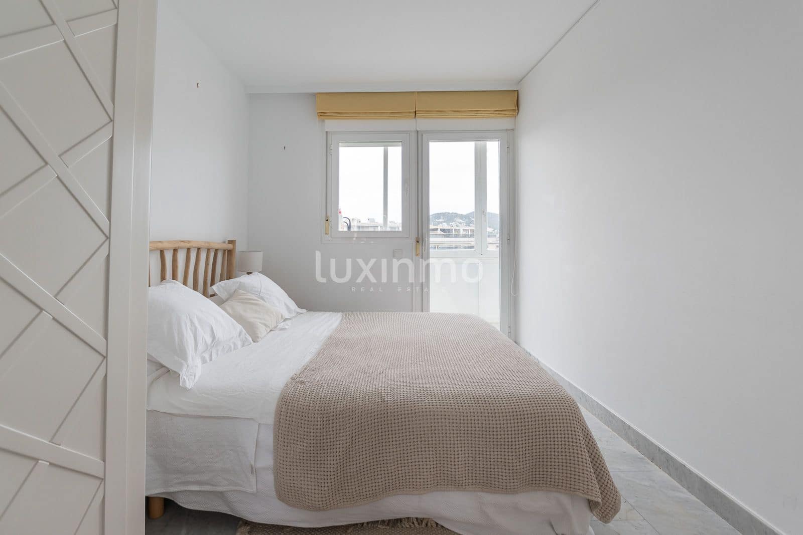 2 bedroom Apartment for rent in Ibiza / Eivissa town with pool garage - € 10,000 (Ref: 10079634)