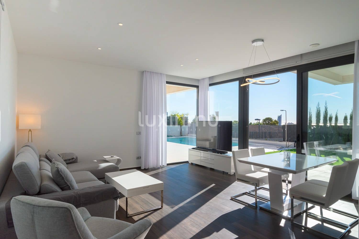 4 Zimmer Villa zu verkaufen in Finestrat mit Pool Garage - 1.590.000 € (Ref: 10079636)