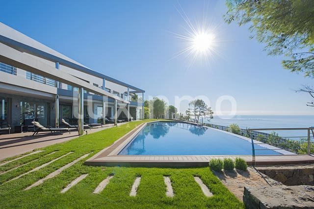 6 makuuhuone Huvila myytävänä paikassa Altea mukana uima-altaan 
autotalli - 6 300 000 € (Ref: 10079645)