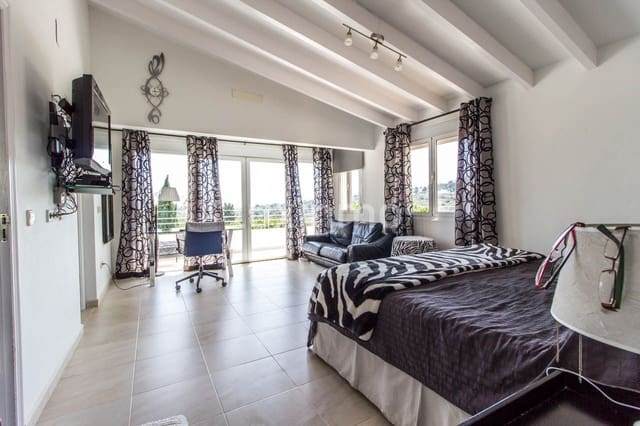4 chambre Villa/Maison à vendre à Calpe / Calp avec piscine garage - 2 250 000 € (Ref: 10079646)