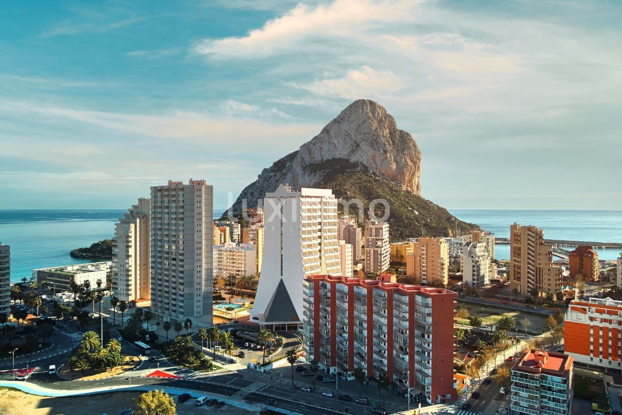 4 chambre Villa/Maison à vendre à Calpe / Calp avec piscine garage - 2 250 000 € (Ref: 10079646)