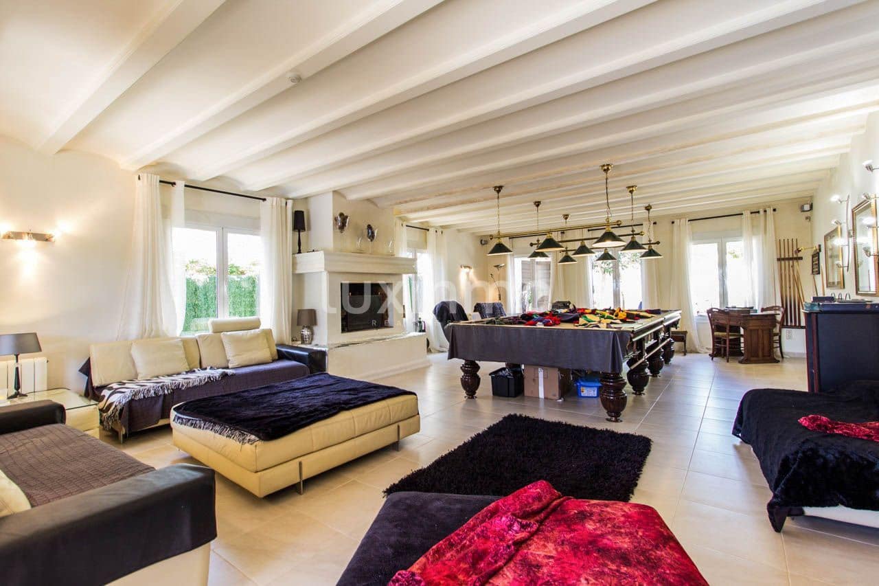4 chambre Villa/Maison à vendre à Calpe / Calp avec piscine garage - 2 250 000 € (Ref: 10079646)