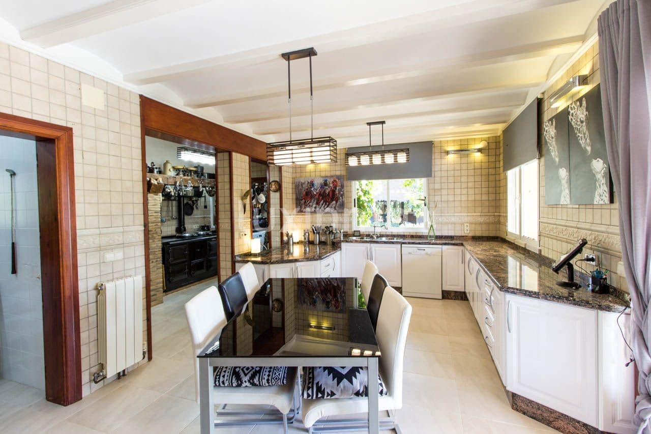 4 chambre Villa/Maison à vendre à Calpe / Calp avec piscine garage - 2 250 000 € (Ref: 10079646)