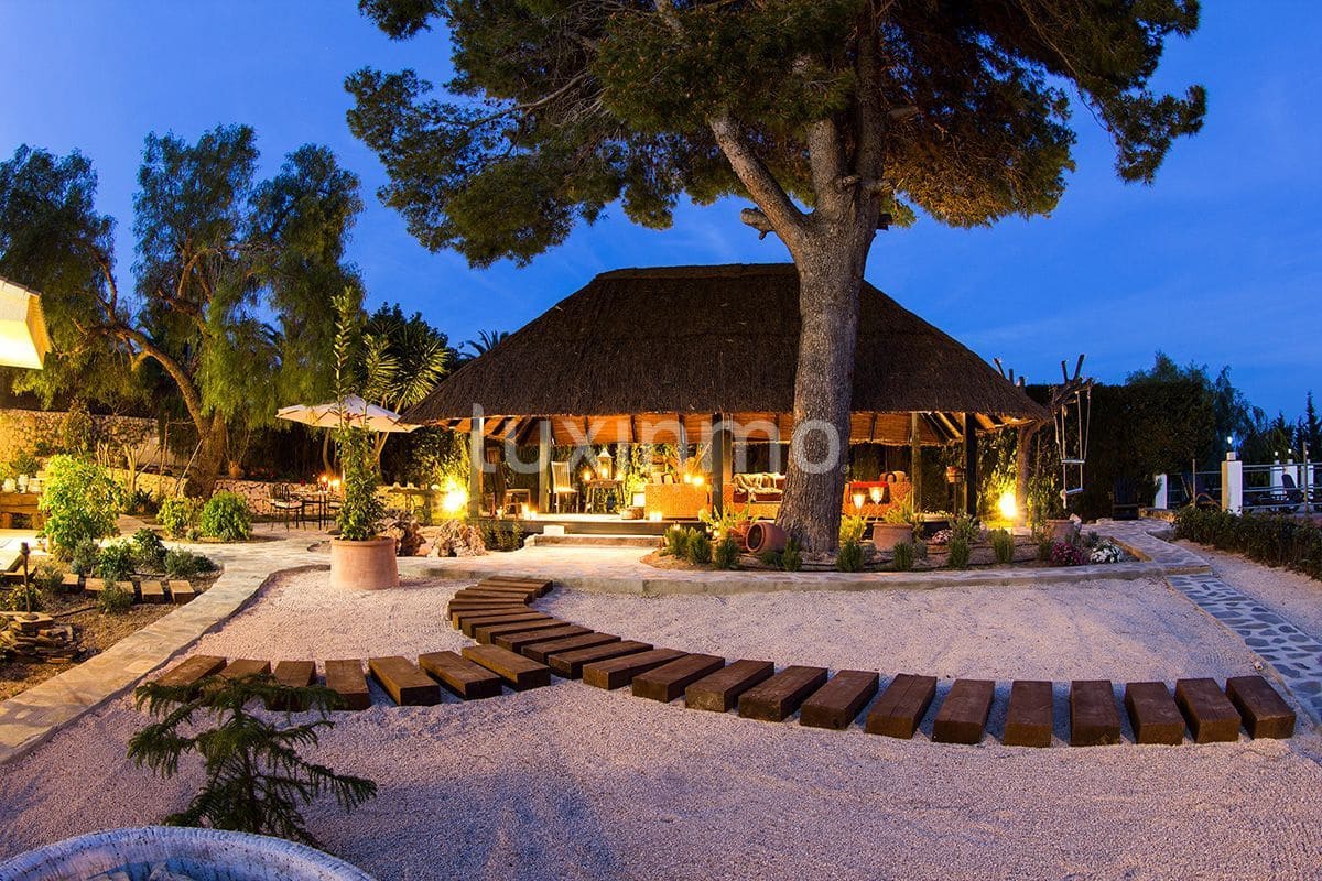 4 chambre Villa/Maison à vendre à Calpe / Calp avec piscine garage - 2 250 000 € (Ref: 10079646)