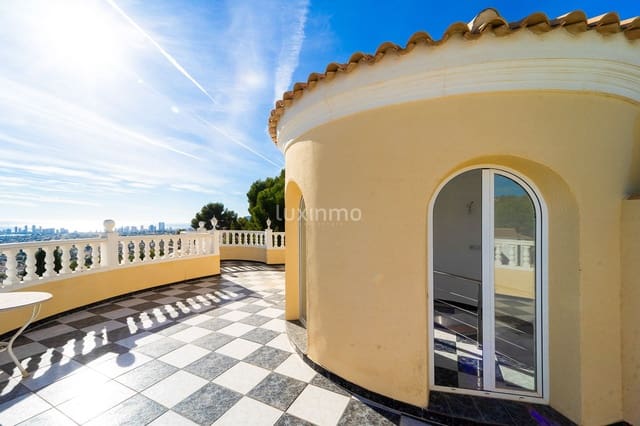 Chalet de 4 habitaciones en Cometa - Carrió, Calpe / Calp en venta con piscina garaje - 1.400.000 € (Ref: 10079648)