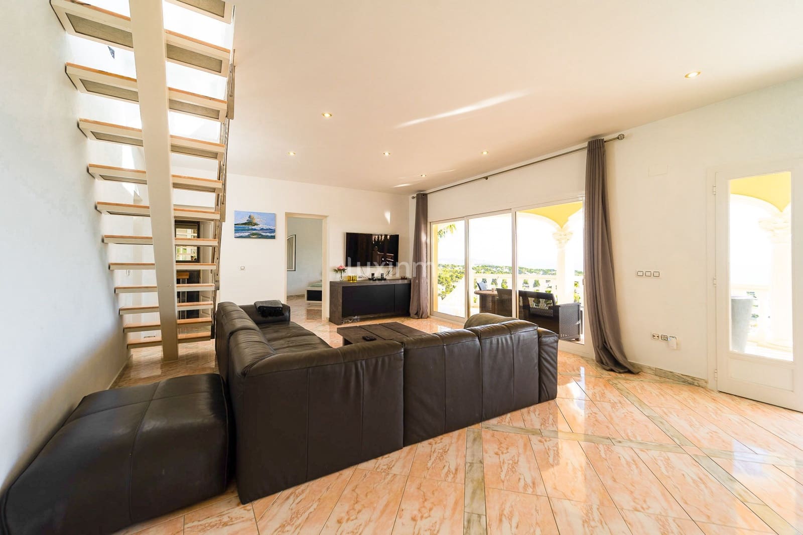 Chalet de 4 habitaciones en Calpe / Calp en venta con piscina garaje - 1.400.000 € (Ref: 10079648)