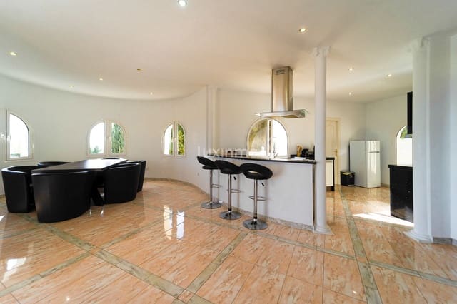 Chalet de 4 habitaciones en Cometa - Carrió, Calpe / Calp en venta con piscina garaje - 1.400.000 € (Ref: 10079648)