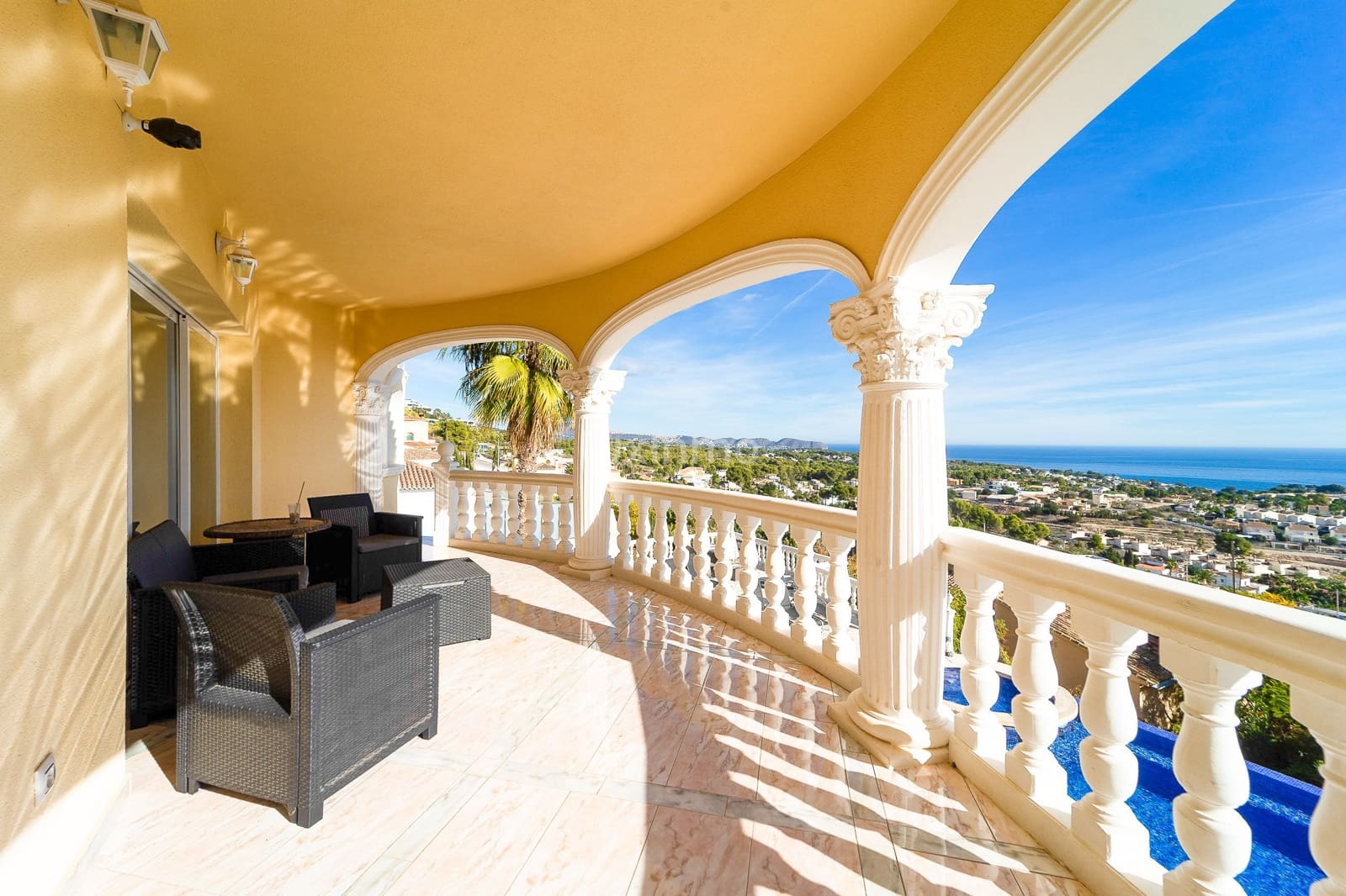 Chalet de 4 habitaciones en Calpe / Calp en venta con piscina garaje - 1.400.000 € (Ref: 10079648)