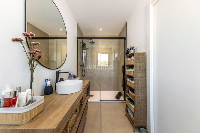 4 soveværelse Villa til salg i La Nucia med swimmingpool garage - € 1.175.000 (Ref: 10079649)