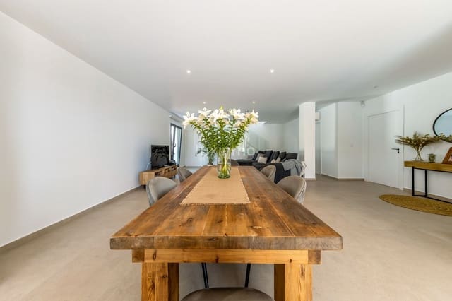 4 soveværelse Villa til salg i La Nucia med swimmingpool garage - € 1.175.000 (Ref: 10079649)