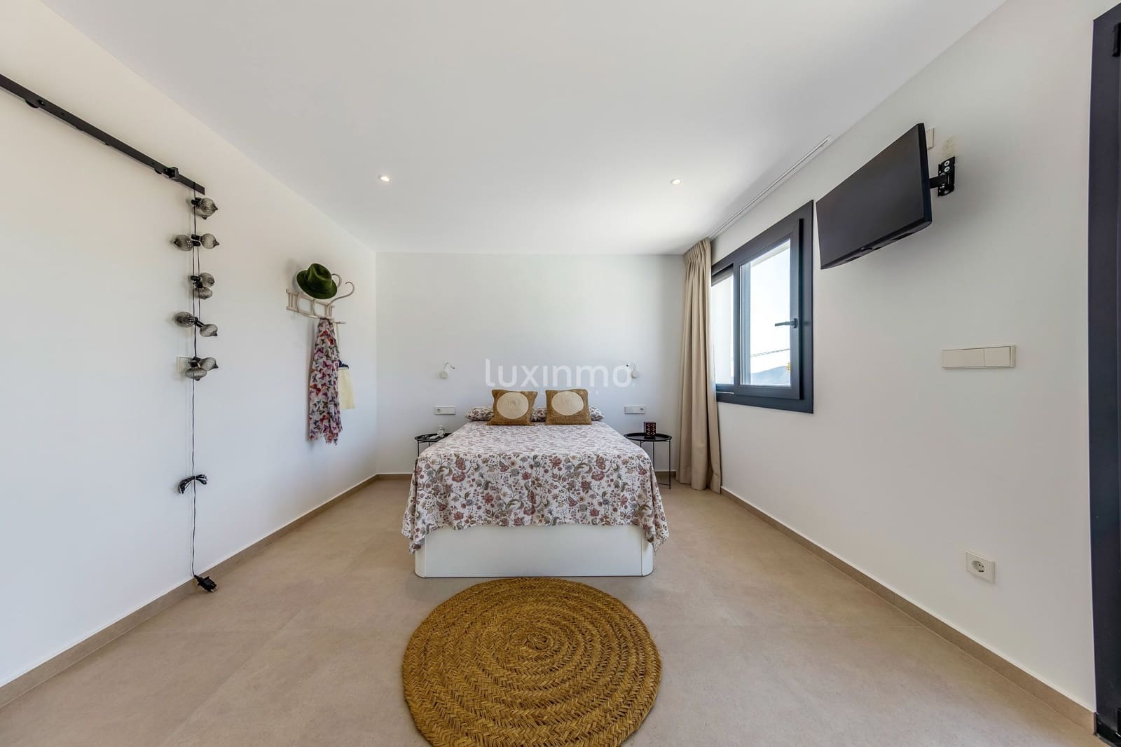 4 soveværelse Villa til salg i La Nucia med swimmingpool garage - € 1.175.000 (Ref: 10079649)