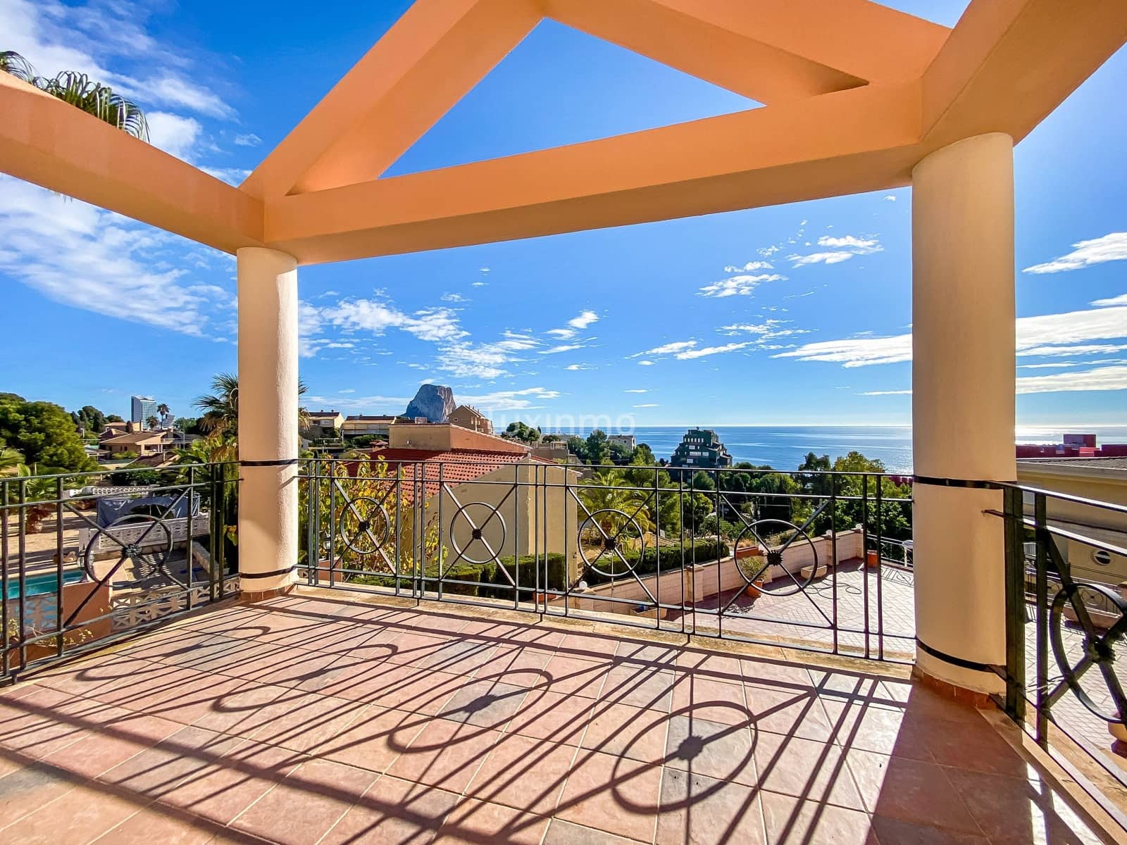 Chalet de 6 habitaciones en Calpe / Calp en venta con piscina garaje - 1.475.000 € (Ref: 10079652)