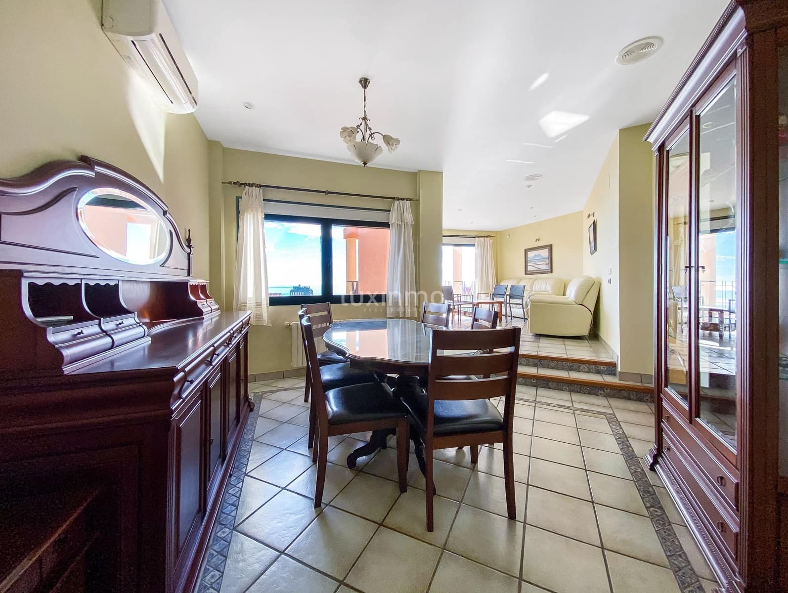 Chalet de 6 habitaciones en Calpe / Calp en venta con piscina garaje - 1.475.000 € (Ref: 10079652)